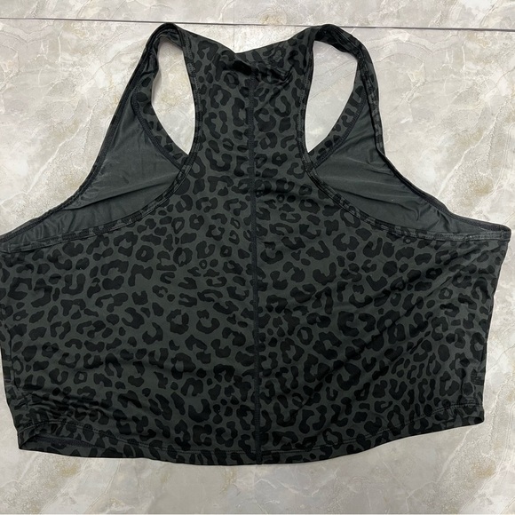 Nike Black Crop Top with Leopard Print - Picture 2 of 3